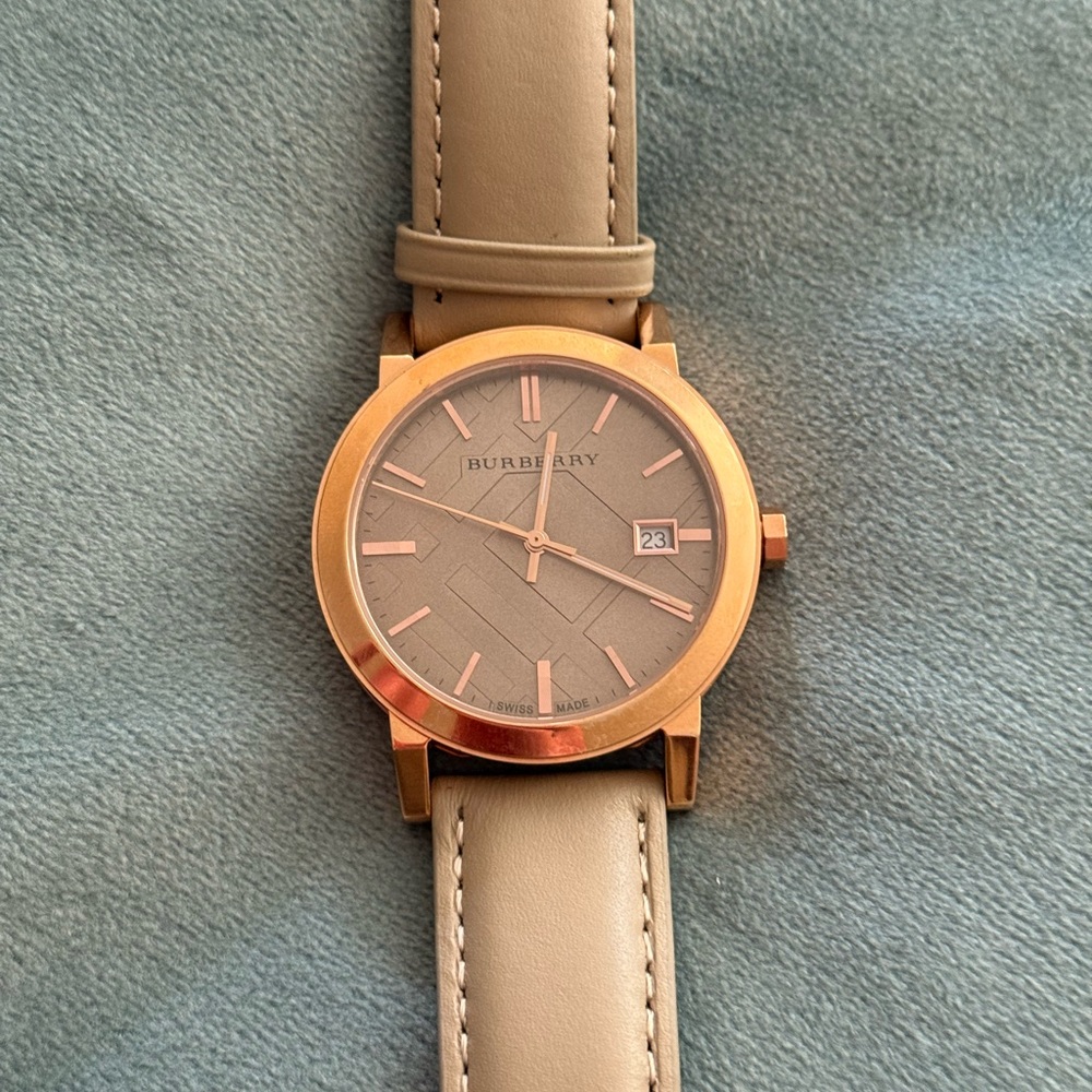 Burberry Rose Gold and Beige Timepiece